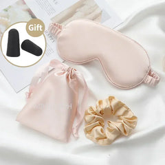 Sleep mask with silk lining